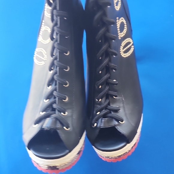 Bebe Y2k Black and Gold Lace Up Boots with Chunky Heel - Picture 6 of 10